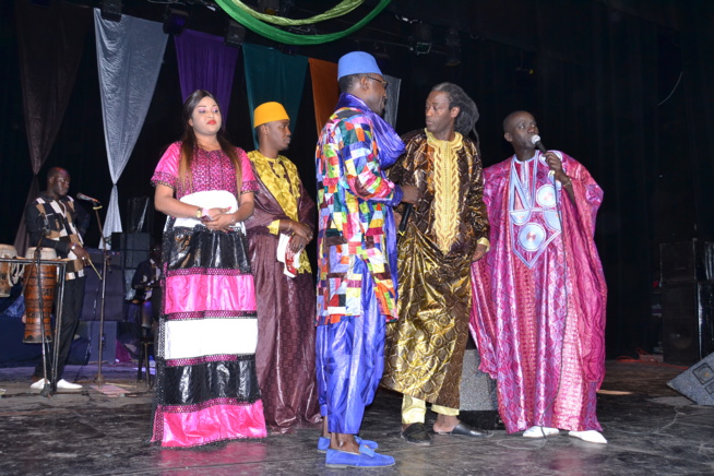 ANNIVERSAIRE: Mame Goor Djazaka réussit son pari au theatre national daniel Sorano ce vendredi 16 Decembre. ANNIVERSAIRE: Mame Goor Djazaka réussit son pari au theatre national daniel Sorano ce vendredi 16 Decembre.