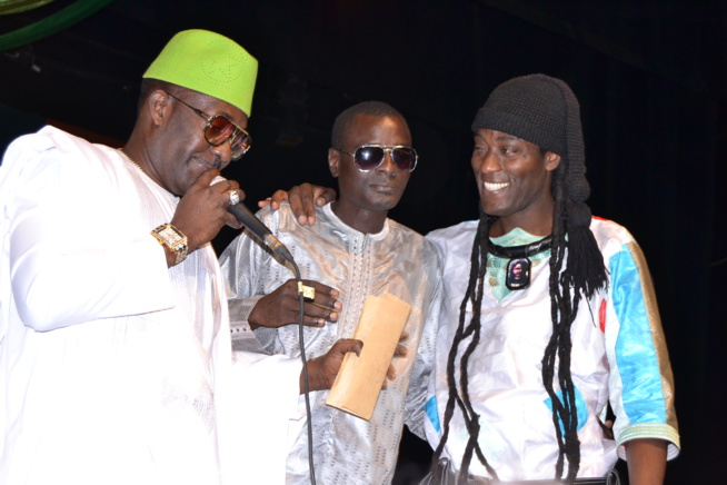 ANNIVERSAIRE: Mame Goor Djazaka réussit son pari au theatre national daniel Sorano ce vendredi 16 Decembre. ANNIVERSAIRE: Mame Goor Djazaka réussit son pari au theatre national daniel Sorano ce vendredi 16 Decembre.