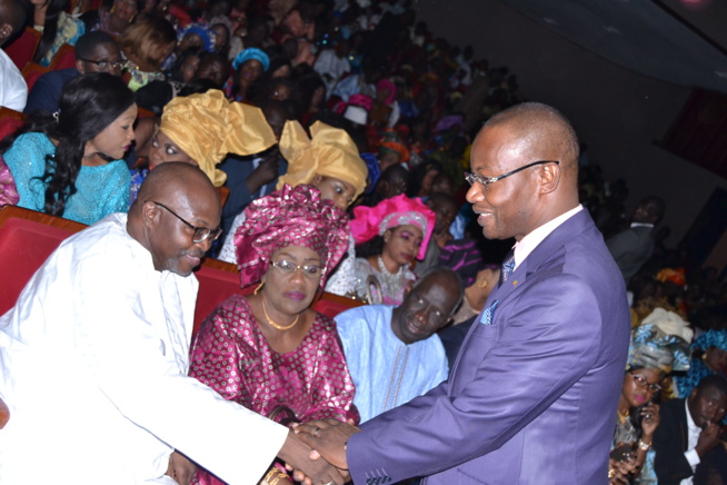 ANNIVERSAIRE: Mame Goor Djazaka réussit son pari au theatre national daniel Sorano ce vendredi 16 Decembre. ANNIVERSAIRE: Mame Goor Djazaka réussit son pari au theatre national daniel Sorano ce vendredi 16 Decembre.