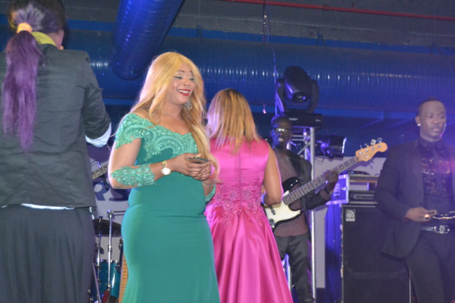43 IMAGES: Viviane Chidid casse la baraque et conserve le titre de la reine du Palais des Congrés de Montreuil avec RAKHOU PROD.