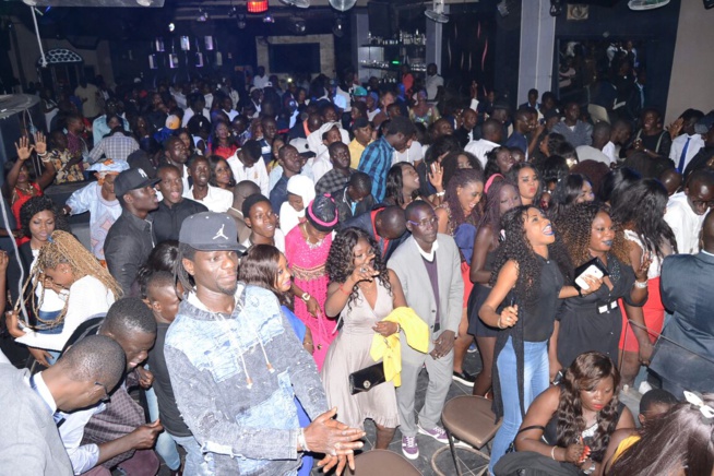 ST SYLVESTRE: Pape Diouf boucle 2016 dans la chaleur du SARABA avec un publique surexcité.