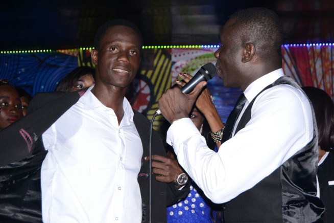 ST SYLVESTRE: Pape Diouf boucle 2016 dans la chaleur du SARABA avec un publique surexcité.