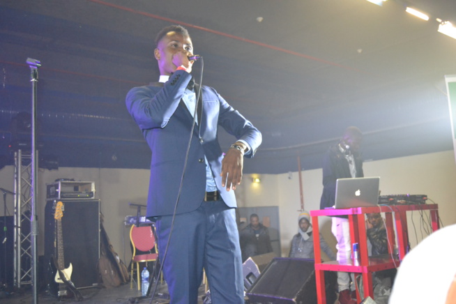 La prestation du rappeur DIP DOUNDOU GUISS pour la première fois au Palais des Congrés de Montreuil. Regardez