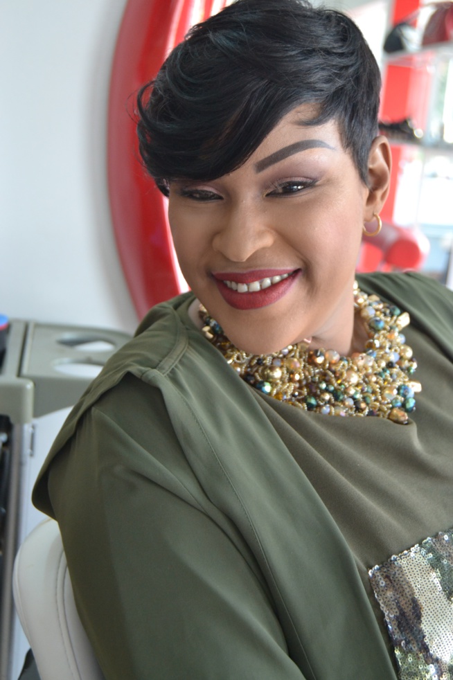 Les couleurs changent chez NEYMANE COIFFURE une nouvelle vision de la beauté à Dakar. Les couleurs changent chez NEYMANE COIFFURE une nouvelle vision de la beauté à Dakar.