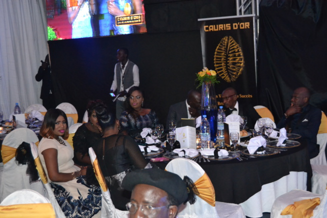 CAURIS D'OR: Arrivé du Président du MDES Mbagnick Diop accompagné par la délégation du gouvernement. CAURIS D'OR: Arrivé du Président du MDES Mbagnick Diop accompagné par la délégation du gouvernement.