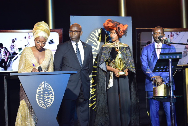 REMISE DES CAURIS D'OR HORS COMPETITIONS 2017. EN IMAGES REMISE DES CAURIS D'OR HORS COMPETITIONS 2017. EN IMAGES