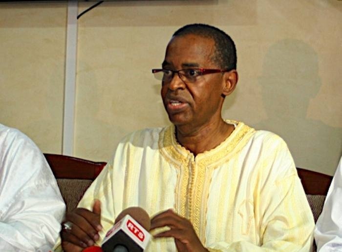 Sortie de Sidy Lamine Niasse: "La loi ne protège ni Touba ni Tivaouane ni Kaolack, elle protège seulement l'église" Sortie de Sidy Lamine Niasse: "La loi ne protège ni Touba ni Tivaouane ni Kaolack, elle protège seulement l'église"