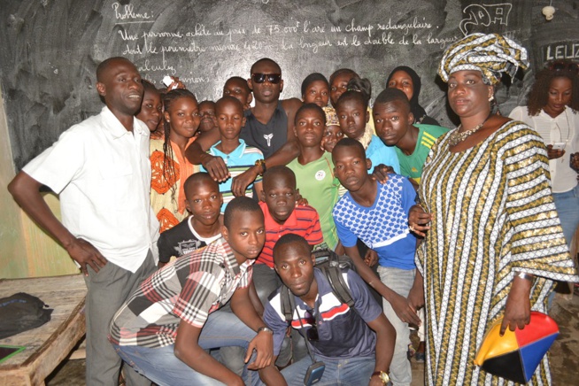 Le chanteur Pape Diouf désigné parrain de l'école  qui porte son nom à Guinaw Rail.
