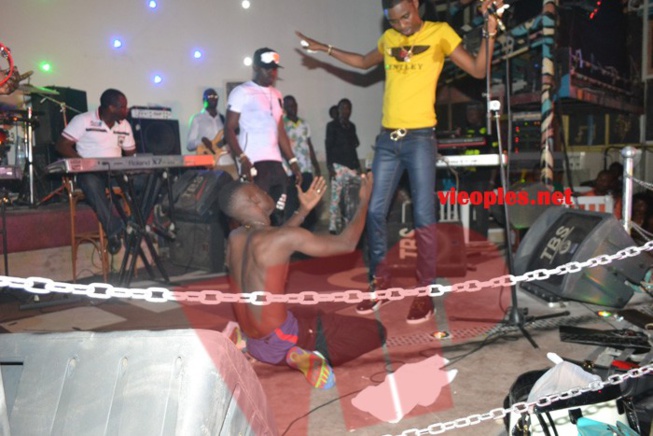 Waly Seck enflamme le Penc Mi . Revivez en images les temps forts.