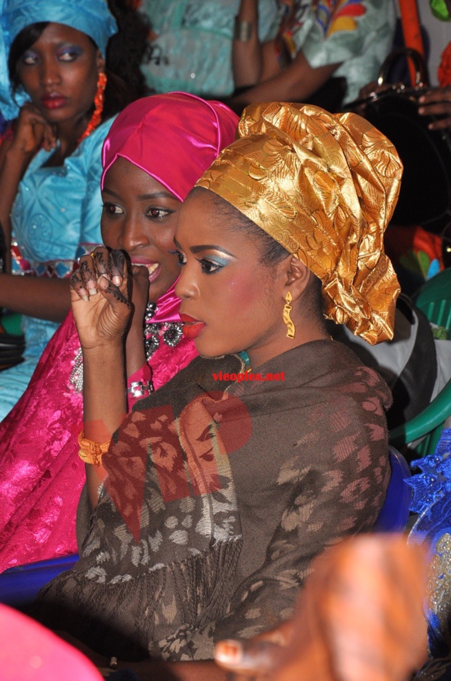 Revivez les images du baptême de Seynabou Ndiaye la présentatrice vedette de Petit Déj sur Walf Tv.