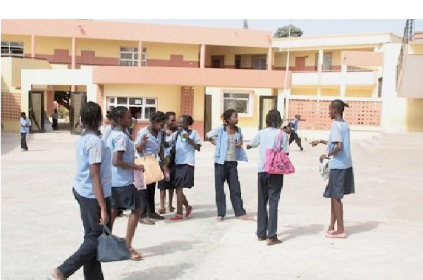 Taux de réussite au Bfem : Dakar occupe la dernière place Taux de réussite au Bfem : Dakar occupe la dernière place