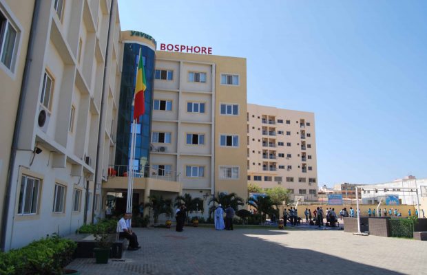 Après le coup d’Etat manqué : La Turquie menace de fermer 8 écoles à Dakar Après le coup d’Etat manqué : La Turquie menace de fermer 8 écoles à Dakar