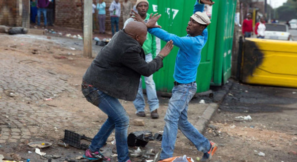 BAGARRE ENTRE DROGUES A FASS MBAO : Doudou Mb, alias Gally, échappe à la mort BAGARRE ENTRE DROGUES A FASS MBAO : Doudou Mb, alias Gally, échappe à la mort