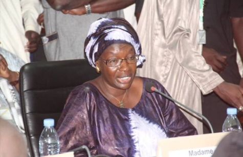 Seynabou Ndiaye Diakhaté, nouvelle présidente de l'Ofnac : "Je tacherai de travailler avec fermeté, courtoisie et pondération" Seynabou Ndiaye Diakhaté, nouvelle présidente de l'Ofnac : "Je tacherai de travailler avec fermeté, courtoisie et pondération"