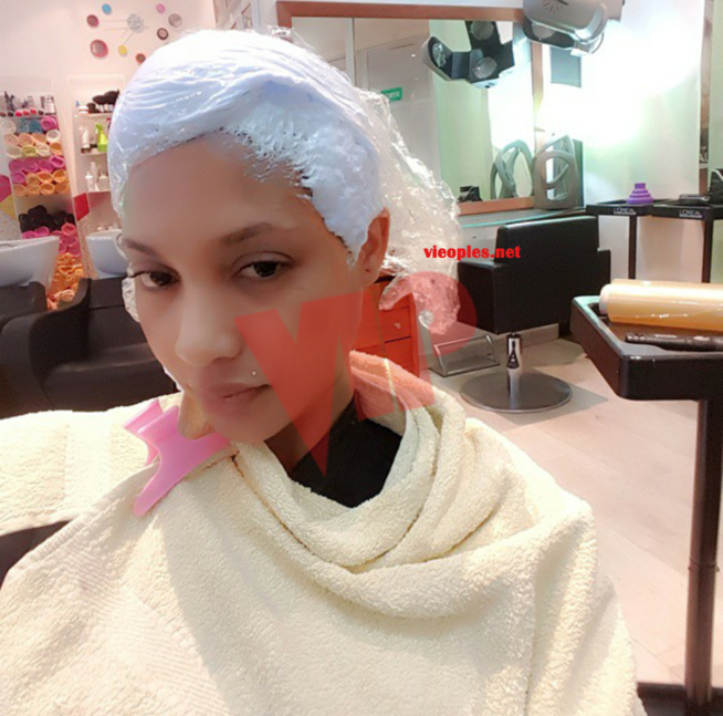 Adja Diallo, la nouvelle maman est - elle une croqueuse de la vie en rose? Adja Diallo, la nouvelle maman est - elle une croqueuse de la vie en rose?