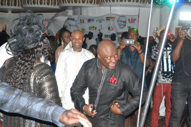 NORTH AMERICAN TOUR: Pape Diouf clôture en beauté à Alhambra Ballroom avec l'association Senegalese to the States ce 12 Août. Regardez NORTH AMERICAN TOUR: Pape Diouf clôture en beauté à Alhambra Ballroom avec l'association Senegalese to the States ce 12 Août. Regardez