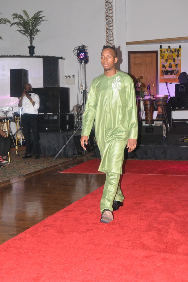 Senegalese 2The States day, Bamba Partenaire couture démontre sa créativité au Fashion Show de New York.