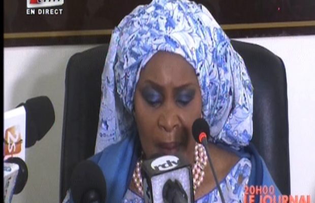 Aïda Ndiongue : « Les biens qu’on va saisir ne m’appartiennent pas » Aïda Ndiongue : « Les biens qu’on va saisir ne m’appartiennent pas »