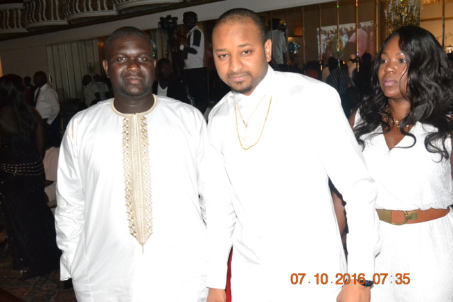 Quand le blanc dit oui aux deux hommes d'affaires des Etats Unis, Griff Sogou d'Atlanta et Yoro de New York Quand le blanc dit oui aux deux hommes d'affaires des Etats Unis, Griff Sogou d'Atlanta et Yoro de New York