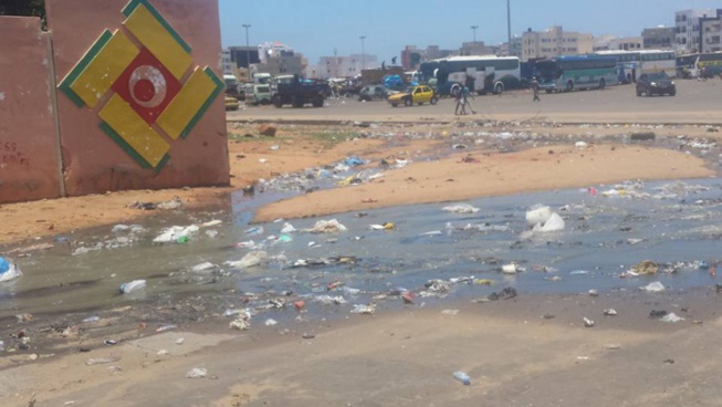 Un pays peut il émerger si les dirigeants sont incapables d'entretenir la salubrité du stade national et de l'aéroport? Un pays peut il émerger si les dirigeants sont incapables d'entretenir la salubrité du stade national et de l'aéroport?