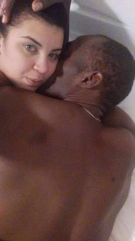 Usain Bolt surpris au lit avec une étudiante brésilienne de 20 ans Usain Bolt surpris au lit avec une étudiante brésilienne de 20 ans
