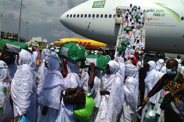 Mecque 2016: Encore des pèlerins bloqués à l’aéroport de Dakar! Mecque 2016: Encore des pèlerins bloqués à l’aéroport de Dakar!