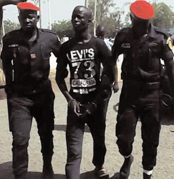 Me Abdoulaye Tall tire la sonnette d'alarme : "Boy Djinné peut mourir d'un moment à l'autre" Me Abdoulaye Tall tire la sonnette d'alarme : "Boy Djinné peut mourir d'un moment à l'autre"