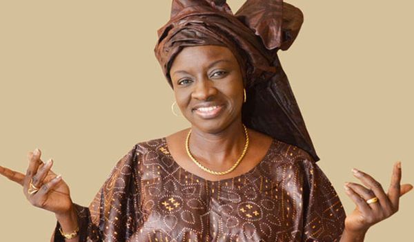 Aïda Mbodji tacle le “Macky”, Mimi Touré recadre, Gadio renchérit Aïda Mbodji tacle le “Macky”, Mimi Touré recadre, Gadio renchérit