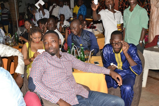 Retour explosif  au just 4 u aprés le succés de sa tournée Américaine, Pape Diouf savoure ses deux award avec ses fans