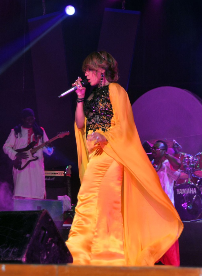 16 ANS DE CARRIÈRES AU GRAND THÉÂTRE: Viviane réussit son pari avec la compétence de son manager Djidiack. 16 ANS DE CARRIÈRES AU GRAND THÉÂTRE: Viviane réussit son pari avec la compétence de son manager Djidiack.