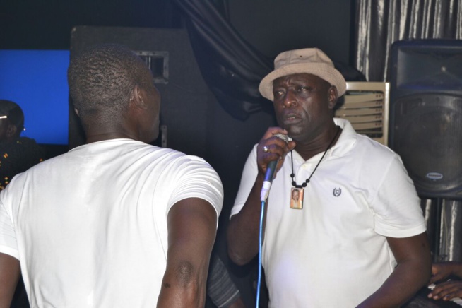 Un Baramundi nostalgique,retrouve son Pape Diouf dans une forte ambiance. Un Baramundi nostalgique,retrouve son Pape Diouf dans une forte ambiance.