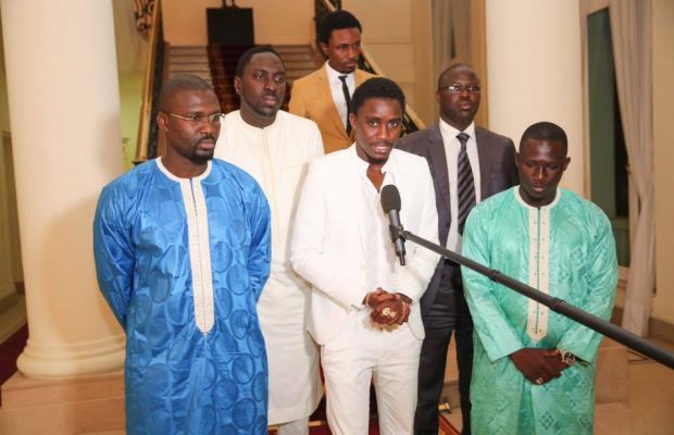 Accusés d'escroquerie foncière et abus de confiance : Les organisateurs du Bercy en l’occurrence Djidiack de Sen Art Vision et Khadim Dia de Vouzenou s'expriment. Accusés d'escroquerie foncière et abus de confiance : Les organisateurs du Bercy en l’occurrence Djidiack de Sen Art Vision et Khadim Dia de Vouzenou s'expriment.