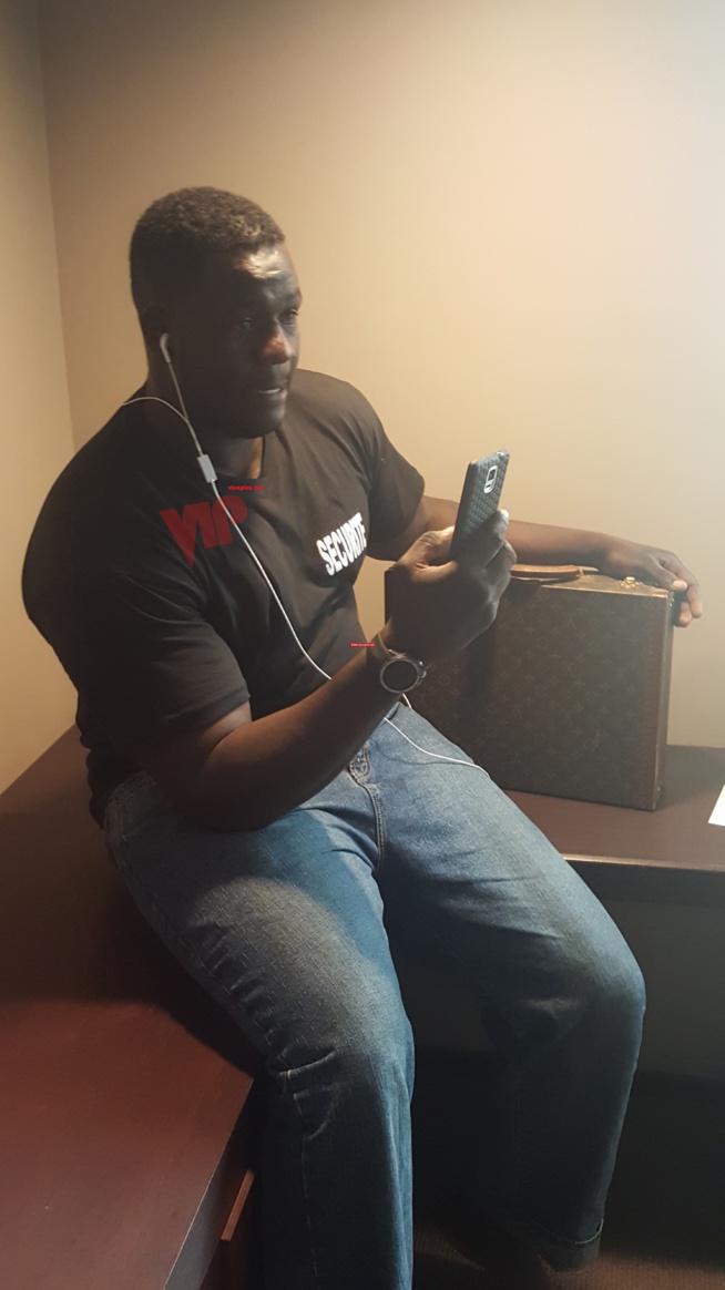 Toute la vérité sur l'arrestation de Bouba, un des gardes du corps de Cheikh Amar. Toute la vérité sur l'arrestation de Bouba, un des gardes du corps de Cheikh Amar.