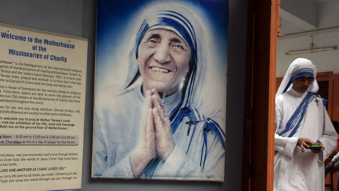 Mère Teresa est déclarée sainte par le pape François Mère Teresa est déclarée sainte par le pape François