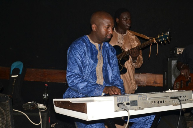 ' Le Ndewlenne' de Ppape Diouf aux fans. Regardez l' ambiance tordue au Just 4 U. ' Le Ndewlenne' de Ppape Diouf aux fans. Regardez l' ambiance tordue au Just 4 U.