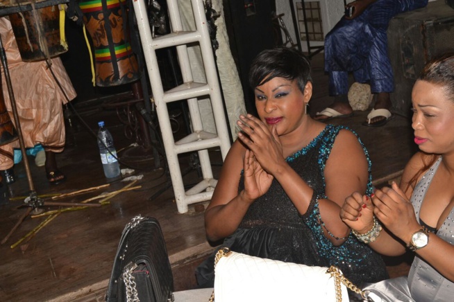 Les deux soeurs unies, Keb's Thiam de la télévision et Nene Diallo de la coiffure. Les deux soeurs unies, Keb's Thiam de la télévision et Nene Diallo de la coiffure.