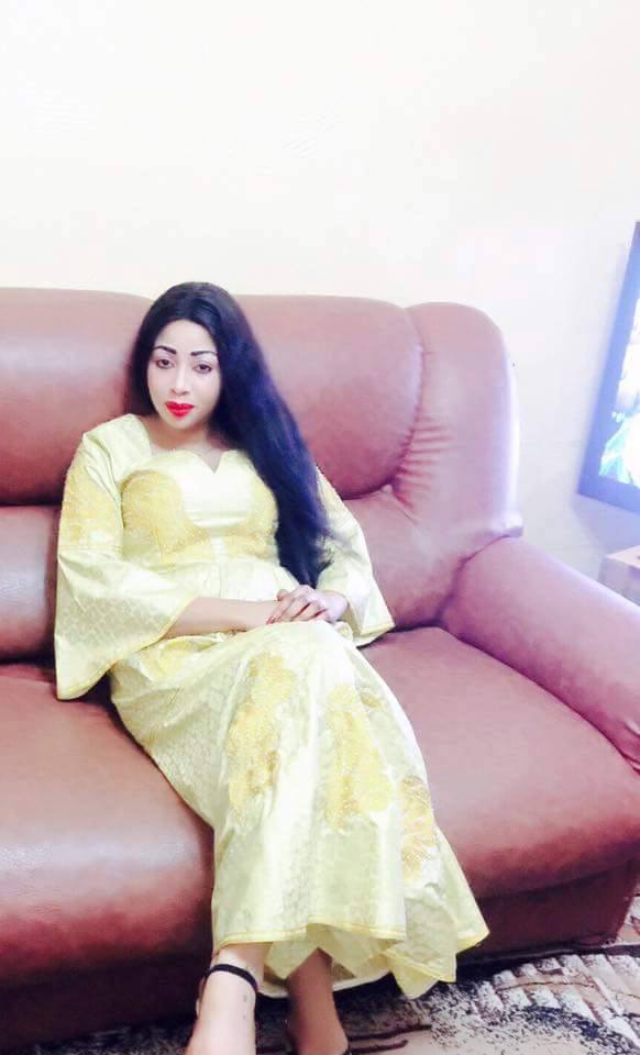 Omar chez sa 'awo bourou kereum' Penda Aidara pour feter la tabaski. Omar chez sa 'awo bourou kereum' Penda Aidara pour feter la tabaski.