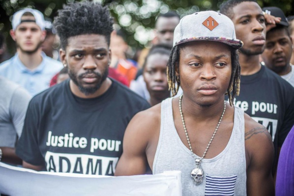 Mort d'Adama Traoré : l'audition d'un pompier révèle l'absence de réaction des gendarmes Mort d'Adama Traoré : l'audition d'un pompier révèle l'absence de réaction des gendarmes