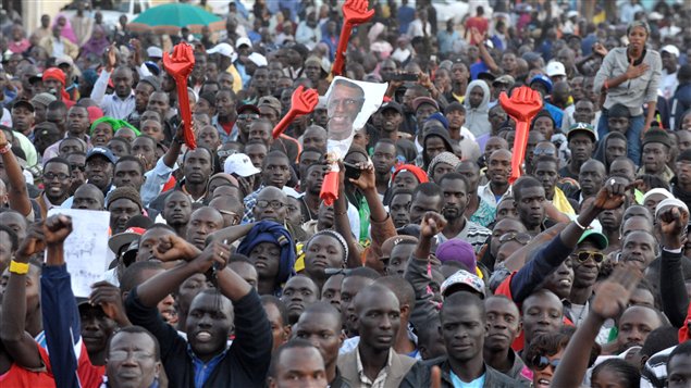 Recul démocratique au Sénéga, les Sénégalais du Canada manifestent le 17 septembre. Recul démocratique au Sénéga, les Sénégalais du Canada manifestent le 17 septembre.