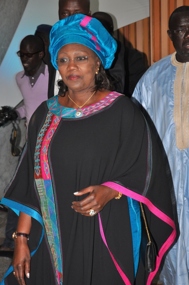 Alerte : Un Facebooker a usurpé l’identité d’Aminata Tall, Présidente du Conseil économique soci Alerte : Un Facebooker a usurpé l’identité d’Aminata Tall, Présidente du Conseil économique soci