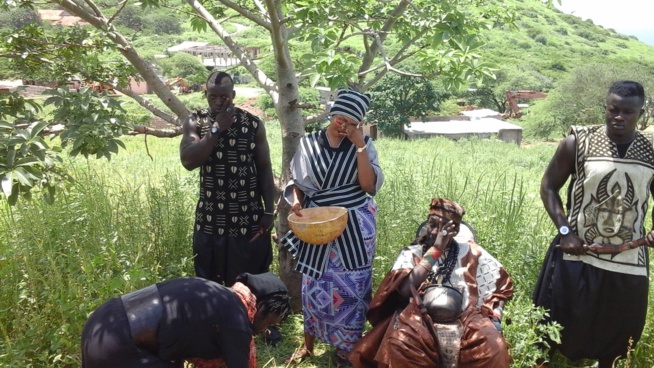 Exclusivité: Les premières images du tournage de la nouvelle vidéo de Mame Goor habillé par Papino création. Regardez