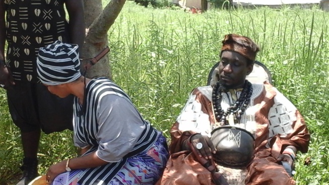 Exclusivité: Les premières images du tournage de la nouvelle vidéo de Mame Goor habillé par Papino création. Regardez