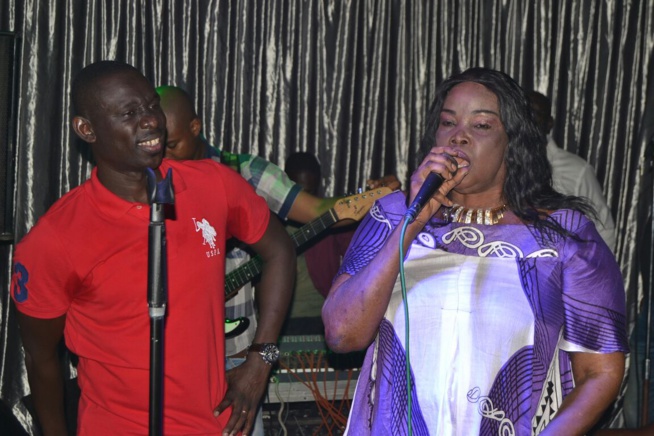 Pape Diouf et la soirée des trophées pour remercier New African Production et ses fans. Le BARAMUNDI chauffe. Pape Diouf et la soirée des trophées pour remercier New African Production et ses fans. Le BARAMUNDI chauffe.