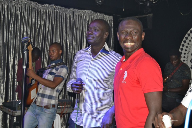 Pape Diouf et la soirée des trophées pour remercier New African Production et ses fans. Le BARAMUNDI chauffe.