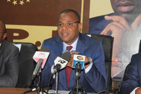 «Mame Mbaye Niang est le ministre de la Jeunesse le plus nul que le Sénégal n’ai jamais connu», selon la COJER de Guédiawaye «Mame Mbaye Niang est le ministre de la Jeunesse le plus nul que le Sénégal n’ai jamais connu», selon la COJER de Guédiawaye
