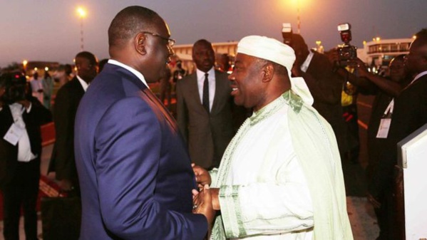 Macky Sall, premier chef d’Etat à avoir publiquement félicité Ali Bongo Ondimba Macky Sall, premier chef d’Etat à avoir publiquement félicité Ali Bongo Ondimba