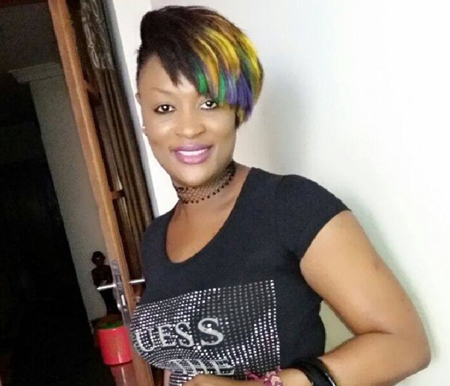 JOUR J -04 Titi et sa coiffure "punk", pour le grand événement du 10 octobre a PARIS. JOUR J -04 Titi et sa coiffure "punk", pour le grand événement du 10 octobre a PARIS.