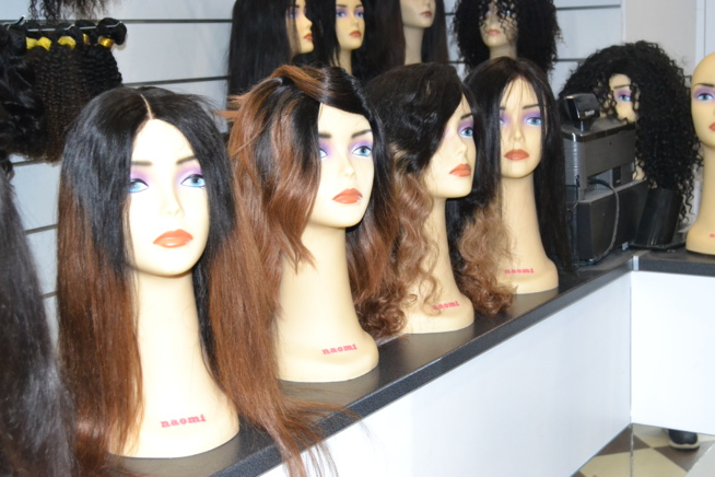 JOUR J -03 TACCO AFFRO COIFFURE LE SALON DES VIP DANS LES PREPARATIFS DU 01 OCTOBRE AVEC TITI SALAM DIALLO DEESS MAJOR SORALE BOY AU DOCK HAUSSMAN DE PARIS. REGARDEZ JOUR J -03 TACCO AFFRO COIFFURE LE SALON DES VIP DANS LES PREPARATIFS DU 01 OCTOBRE AVEC TITI SALAM DIALLO DEESS MAJOR SORALE BOY AU DOCK HAUSSMAN DE PARIS. REGARDEZ