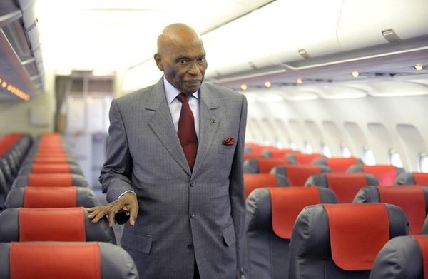 Annoncé au Sénégal, Abdoulaye Wade ne rentrera pas avant le 14 octobre Annoncé au Sénégal, Abdoulaye Wade ne rentrera pas avant le 14 octobre