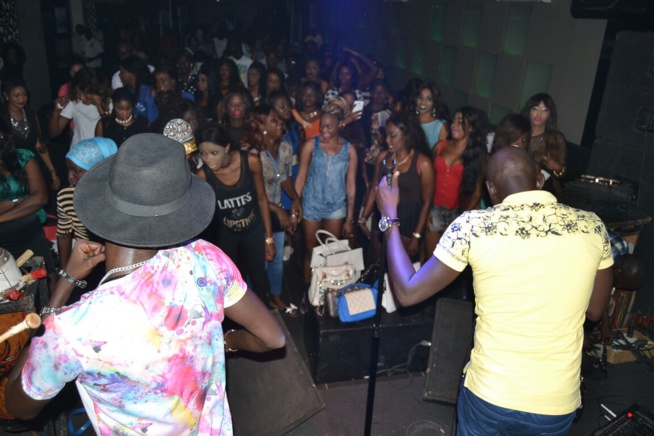 Le rendez vous dominical des Almadies; Pape diouf explose le Baramndi ce dimanche. regardez Le rendez vous dominical des Almadies; Pape diouf explose le Baramndi ce dimanche. regardez